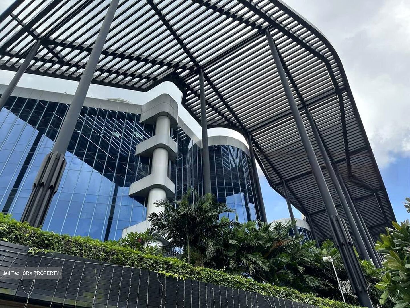 New Tech Park (D19), Retail #526479901